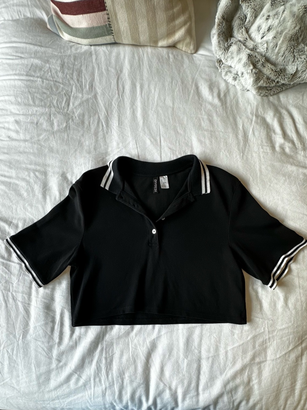 H&M Divided Black Polo Top White Trim Short Sleeve Size S